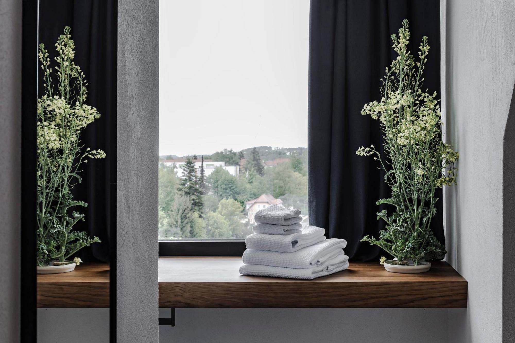 Lukas Kapeller Hotel Und Restaurant ชไตอาร์ ภายนอก รูปภาพ