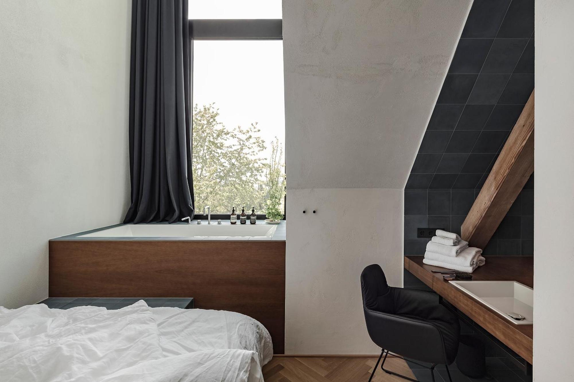 Lukas Kapeller Hotel Und Restaurant ชไตอาร์ ภายนอก รูปภาพ