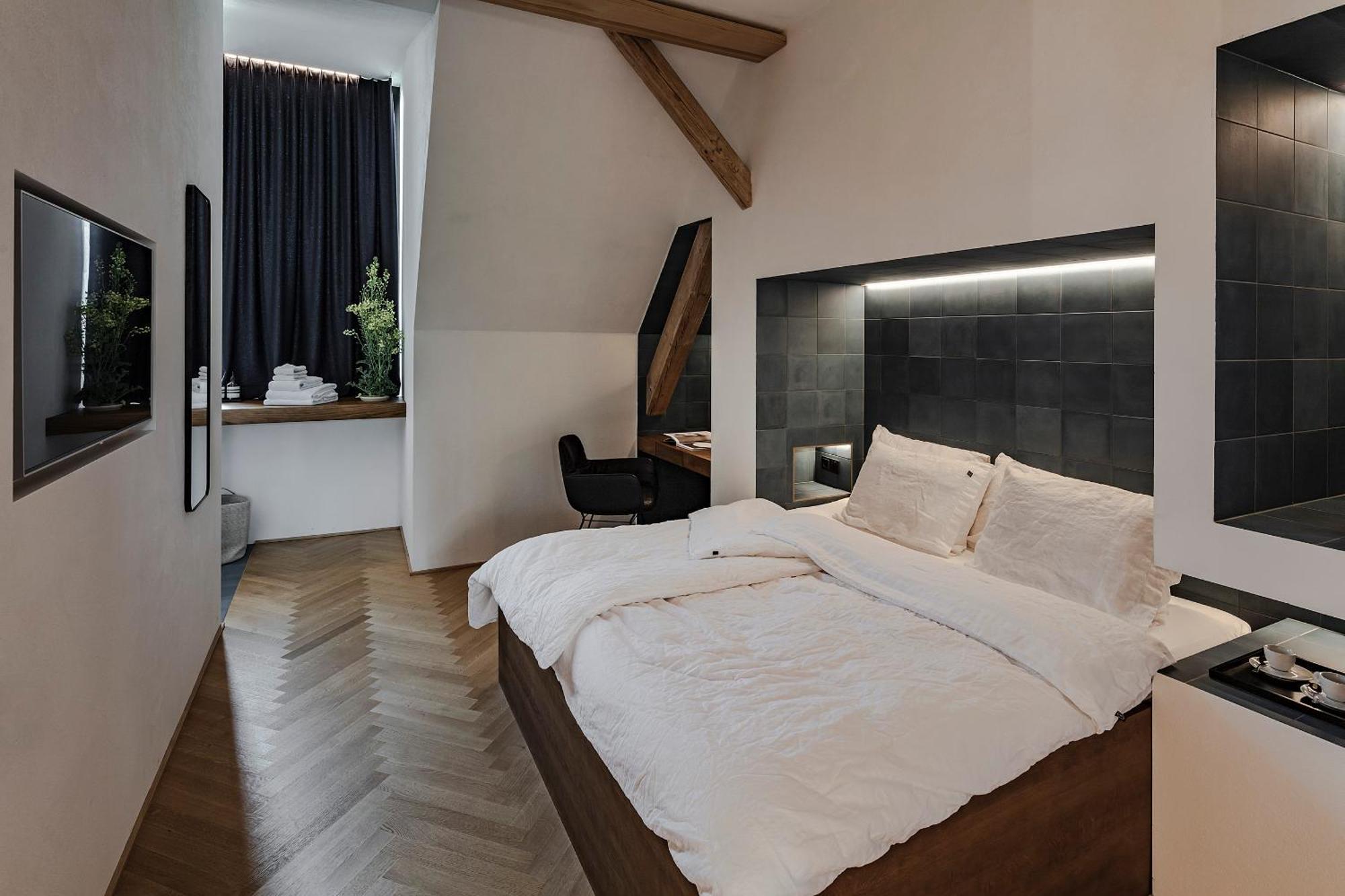 Lukas Kapeller Hotel Und Restaurant ชไตอาร์ ภายนอก รูปภาพ
